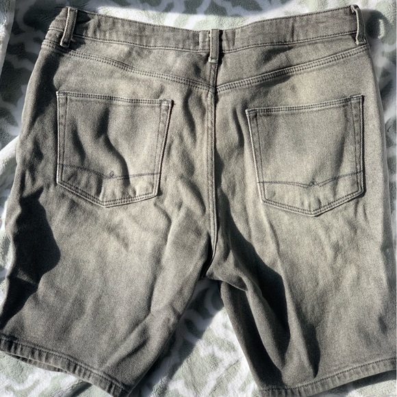 ASOS Design Denim Shorts - Picture 4 of 4